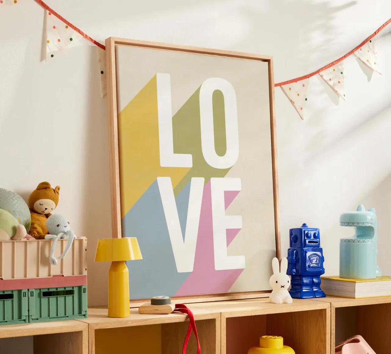 Retro 'LOVE' pastelkleurige schaduwen canvas van Dominique Vari Words