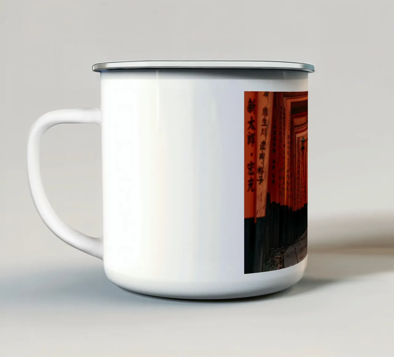 Fushimi Inari vuoto a Kyoto, Giappone tazza in smalto da Marcel Bisig