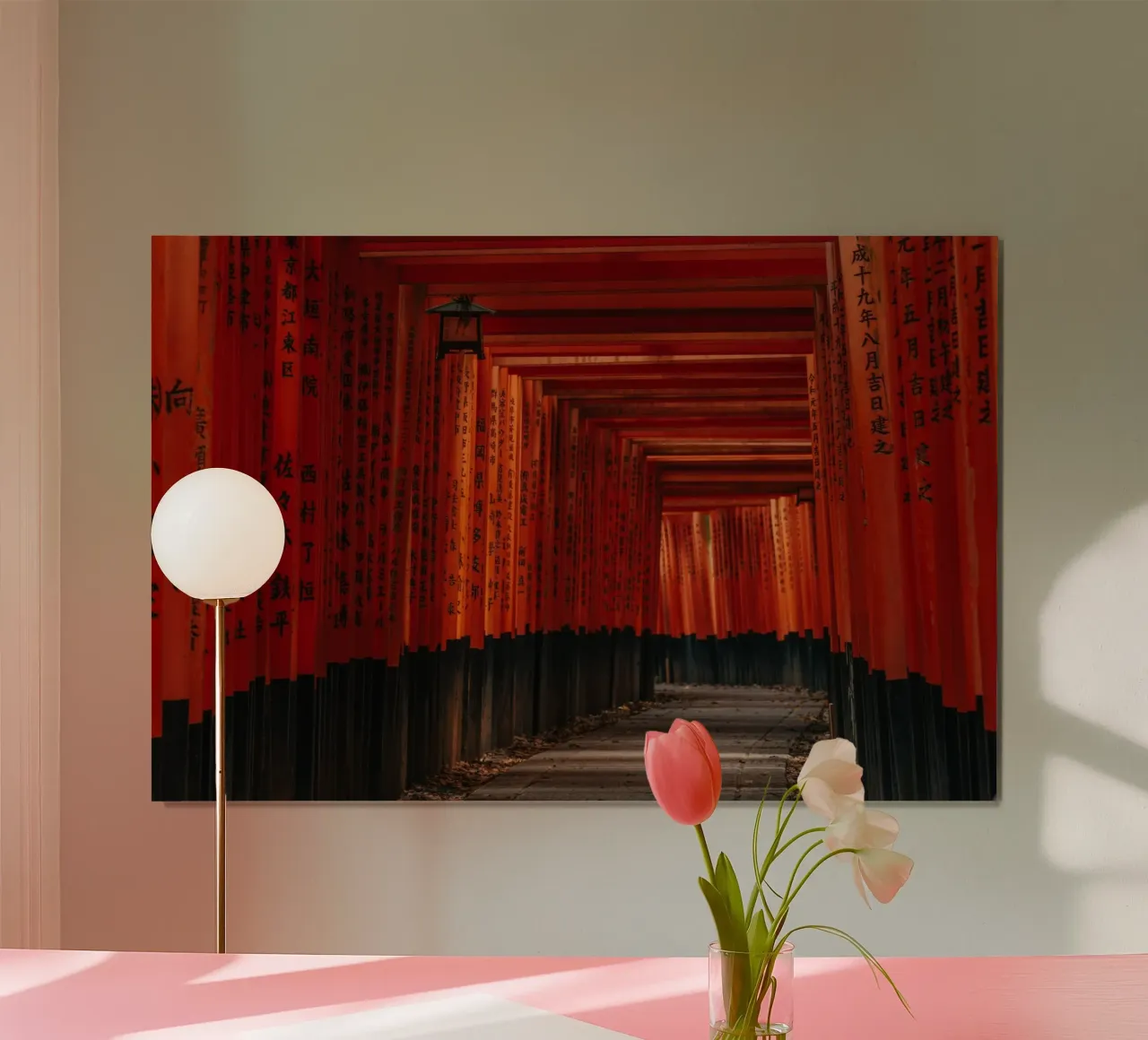 Santuario Fushimi Inari vuoto a Kyoto, Giappone poster da Marcel Bisig