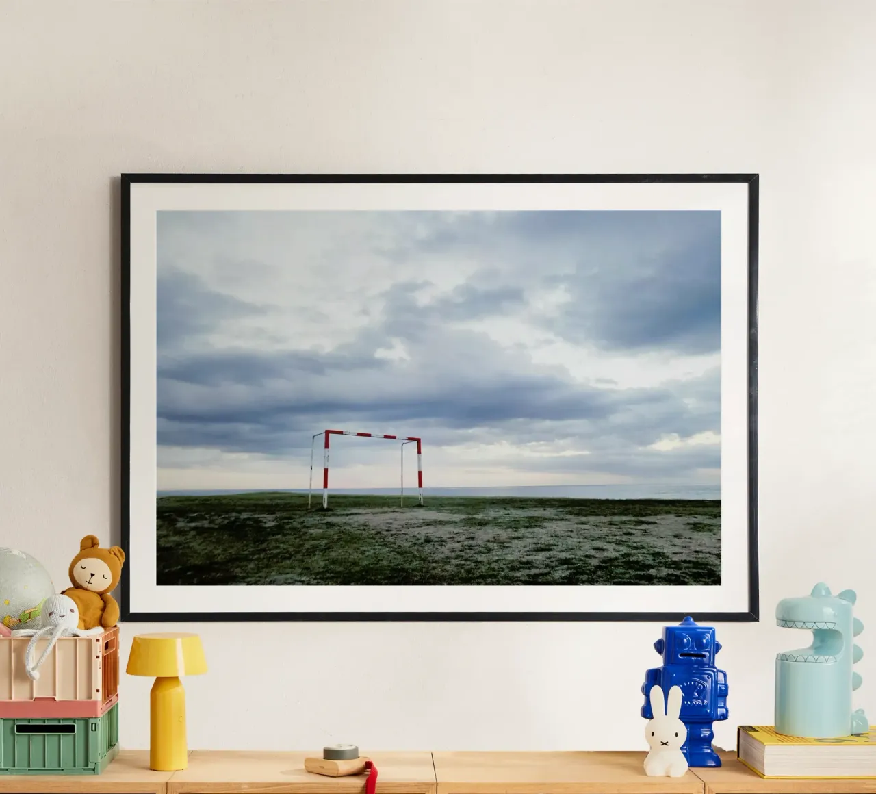Beach Ball poster con telaio in legno da Sattrup & Høst