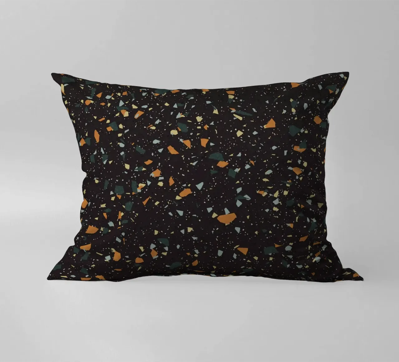 Terrazzo nero, verde acqua e arancione cuscino da amini54