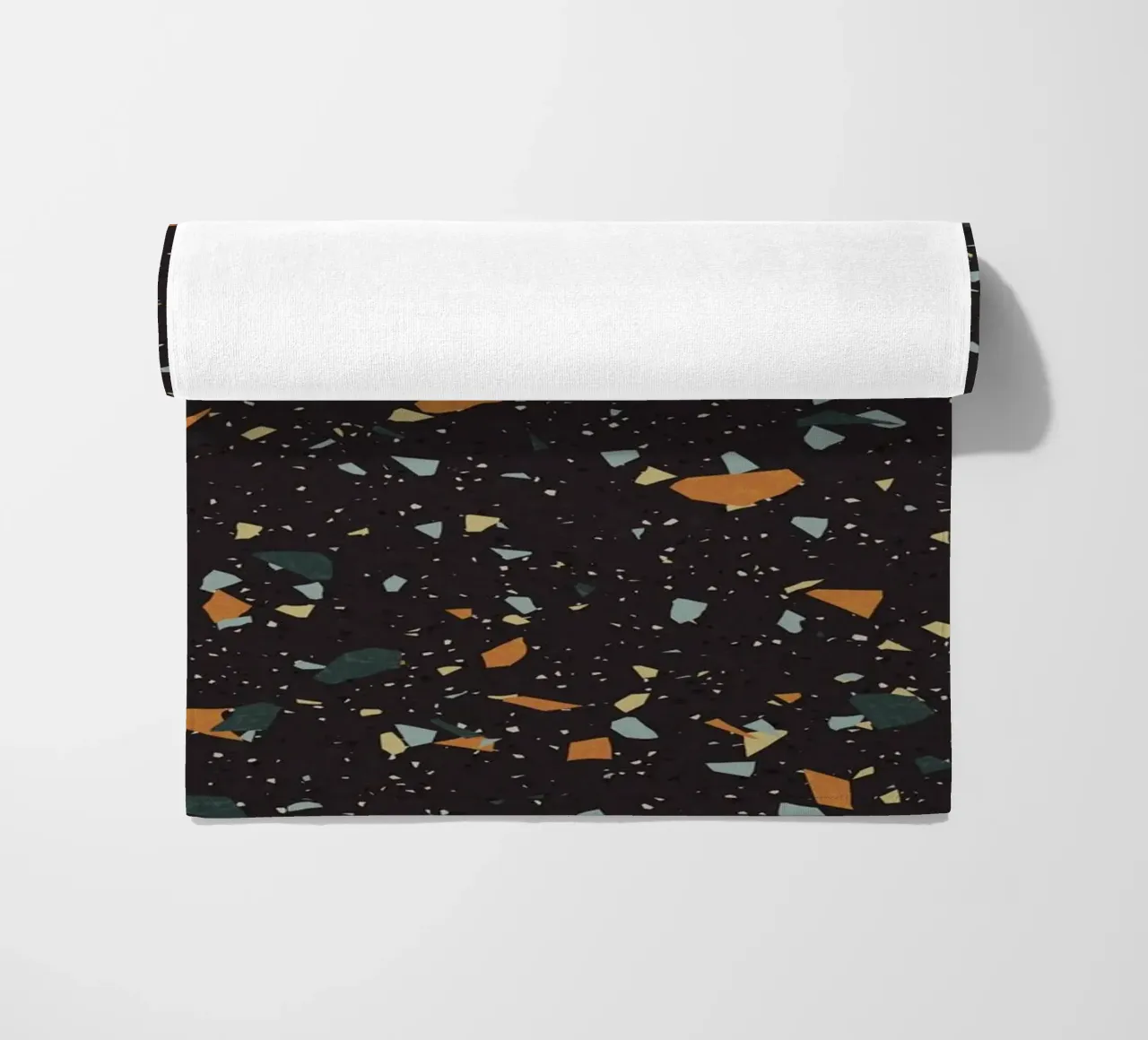 Terrazzo nero, verde acqua e arancione telo mare da amini54