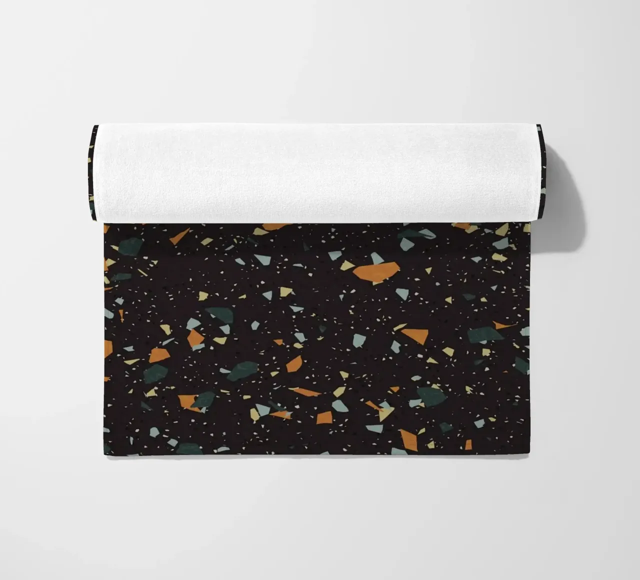 Terrazzo nero, verde acqua e arancione telo mare da amini54