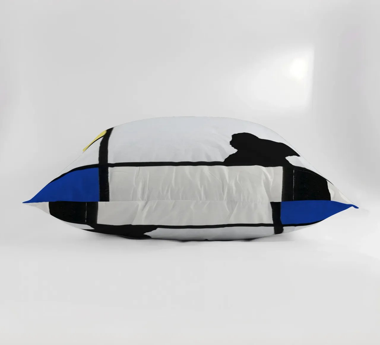 Piet Mondrian, Composizione di gatti con giallo blu nero cuscino da Peaches Art Prints