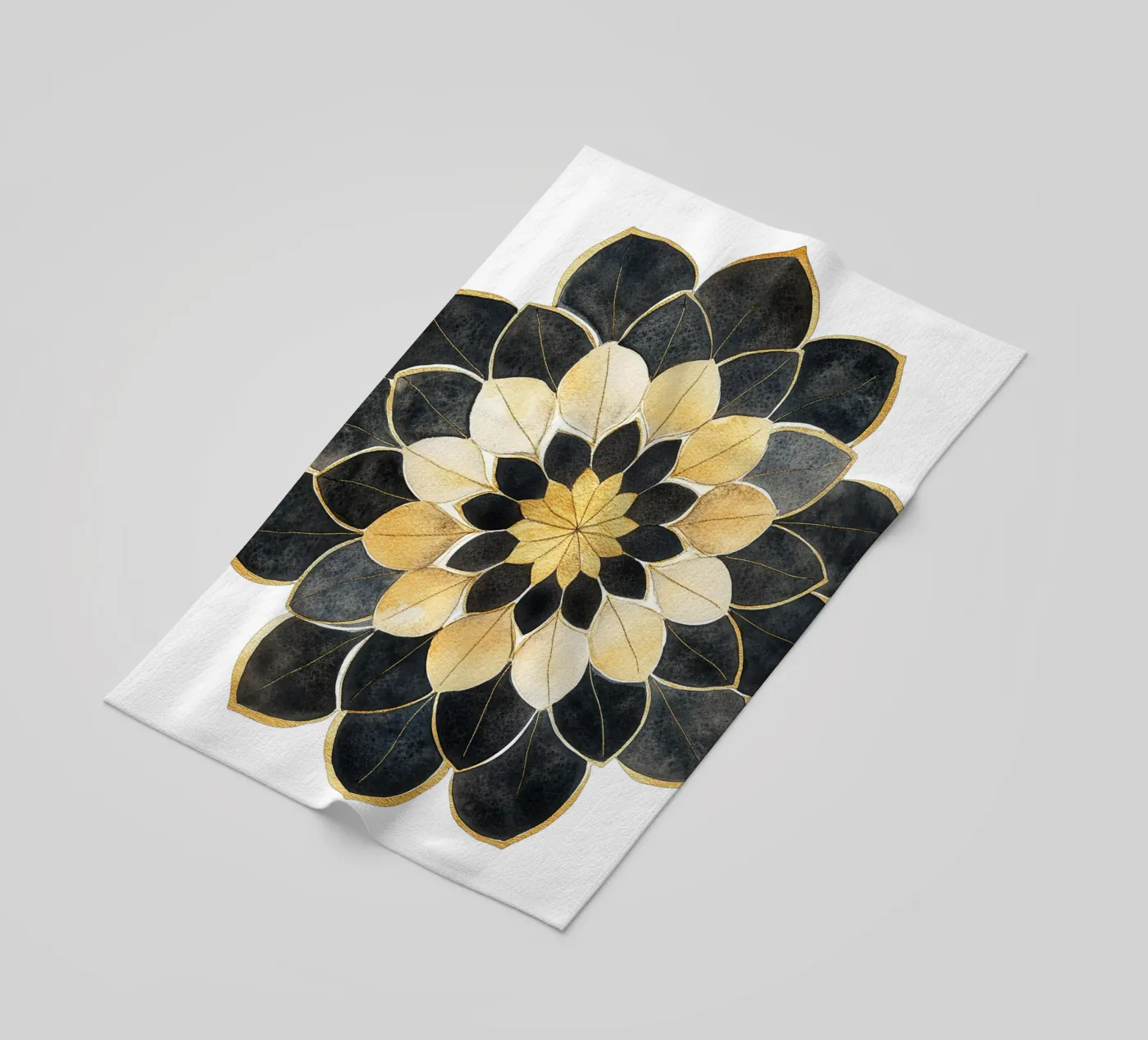 Mandala nero e oro telo mare da Spiritual Touch
