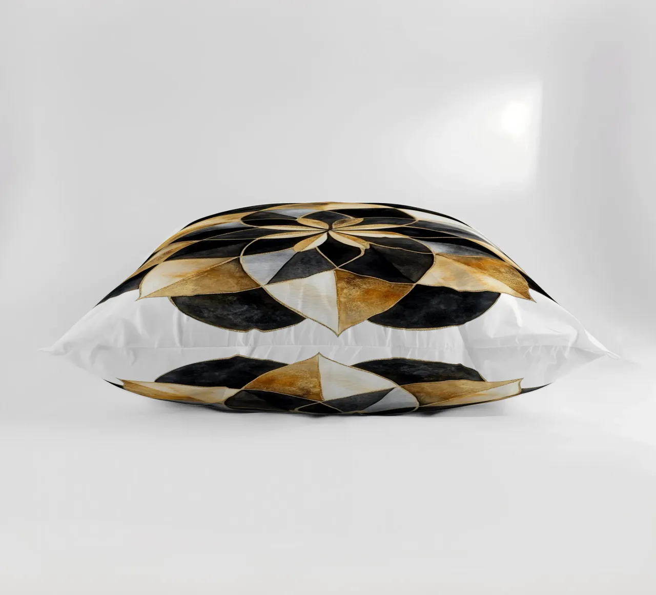 Mandala nero e oro cuscino da Spiritual Touch
