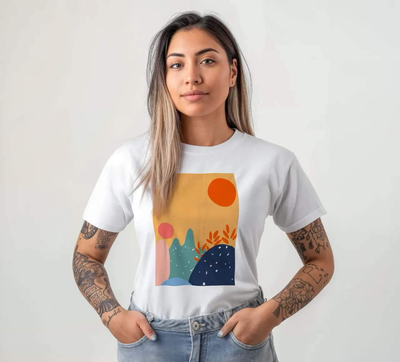 Forme astratte del sole t-shirt da Demar Galleria