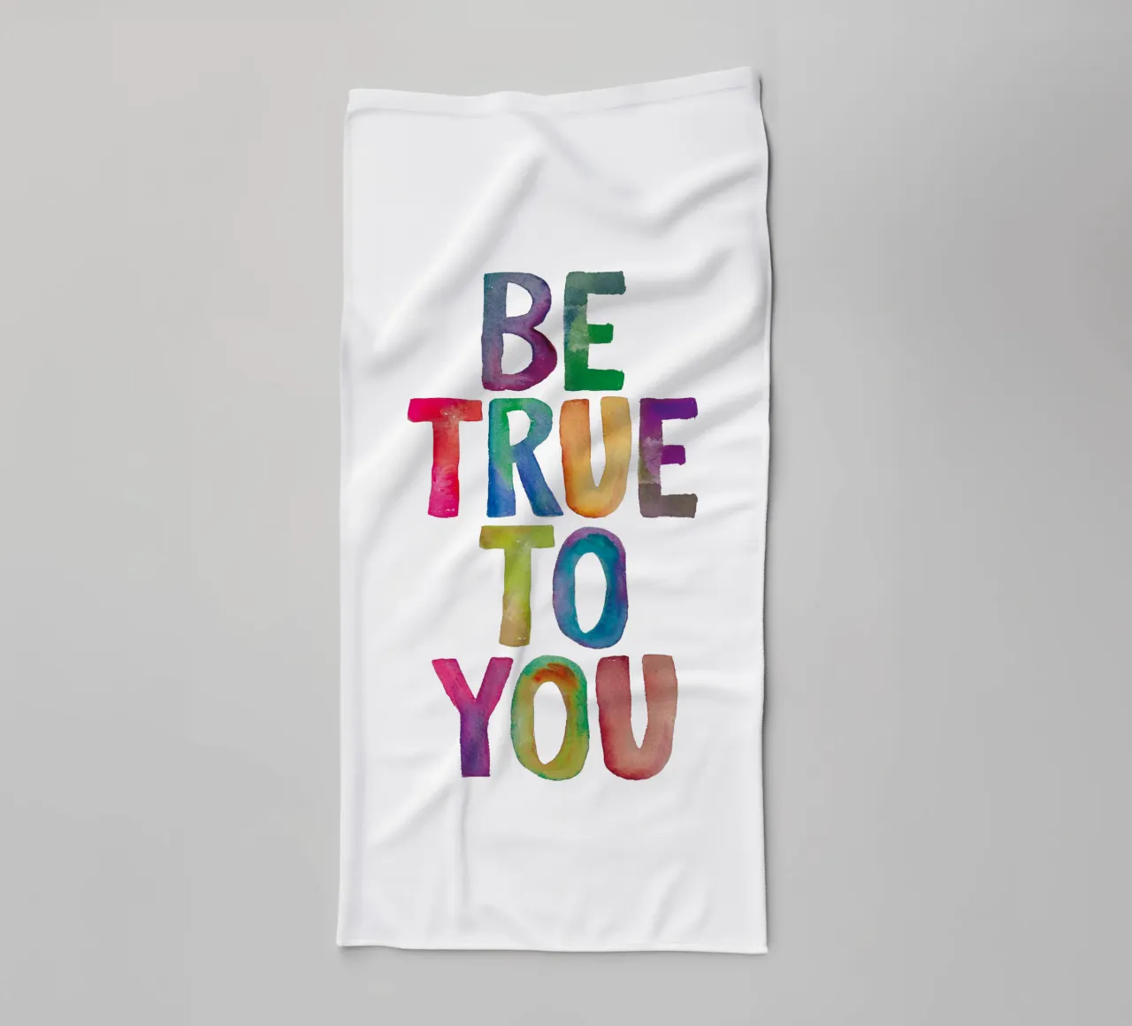 Be True to You - Design tipografico arcobaleno per bambini asciugamano da bagno da THE MOTIVATED TYPE
