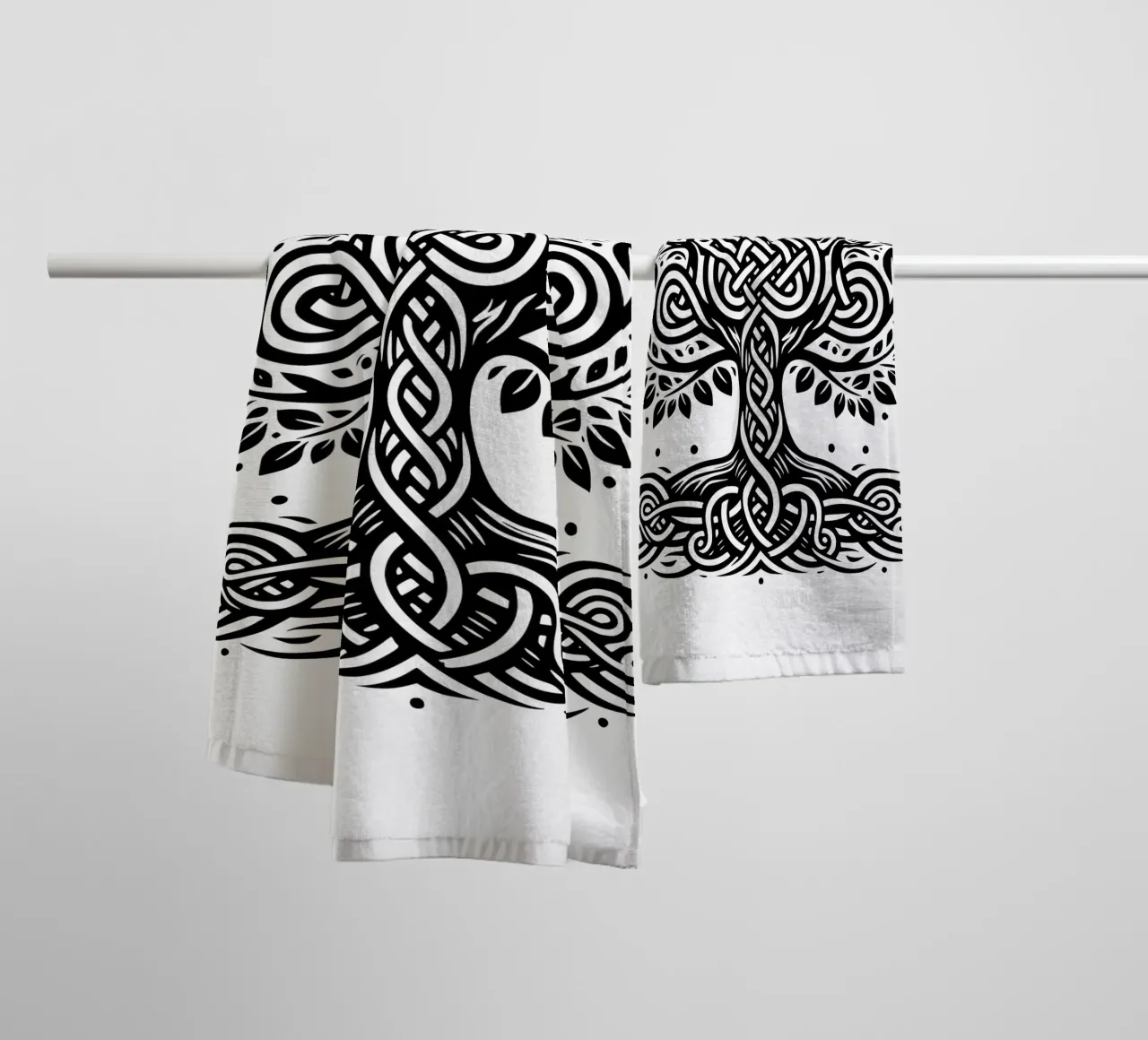 Albero della vita in bianco e nero asciugamano da bagno da Spiritual Touch