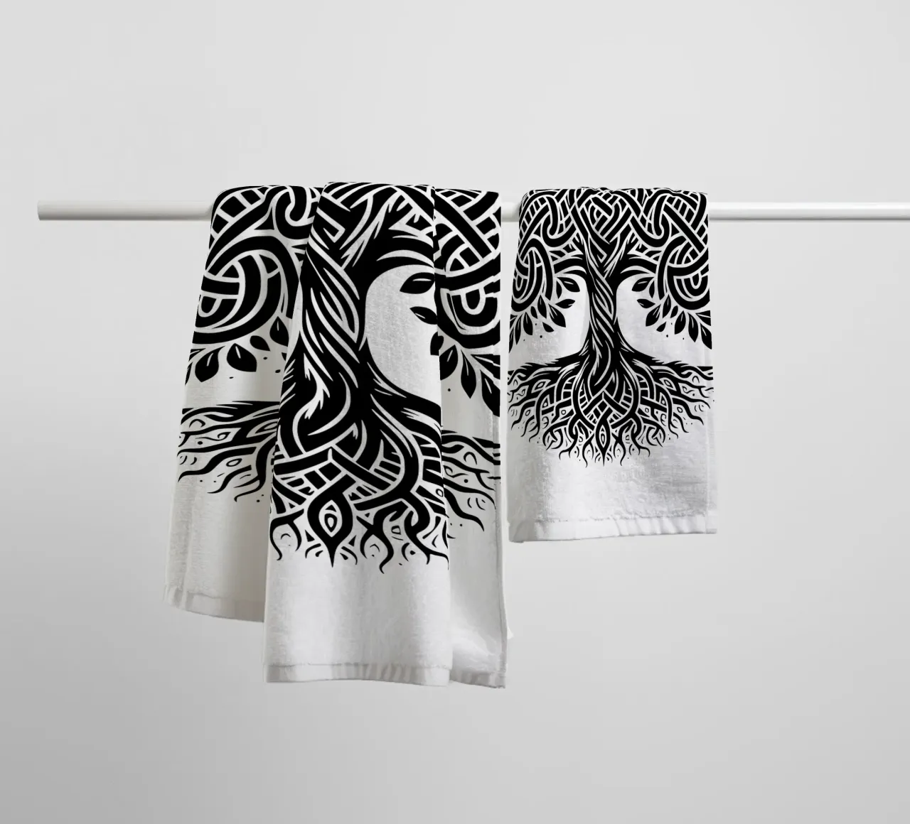 Albero della vita in bianco e nero asciugamano da bagno da Spiritual Touch