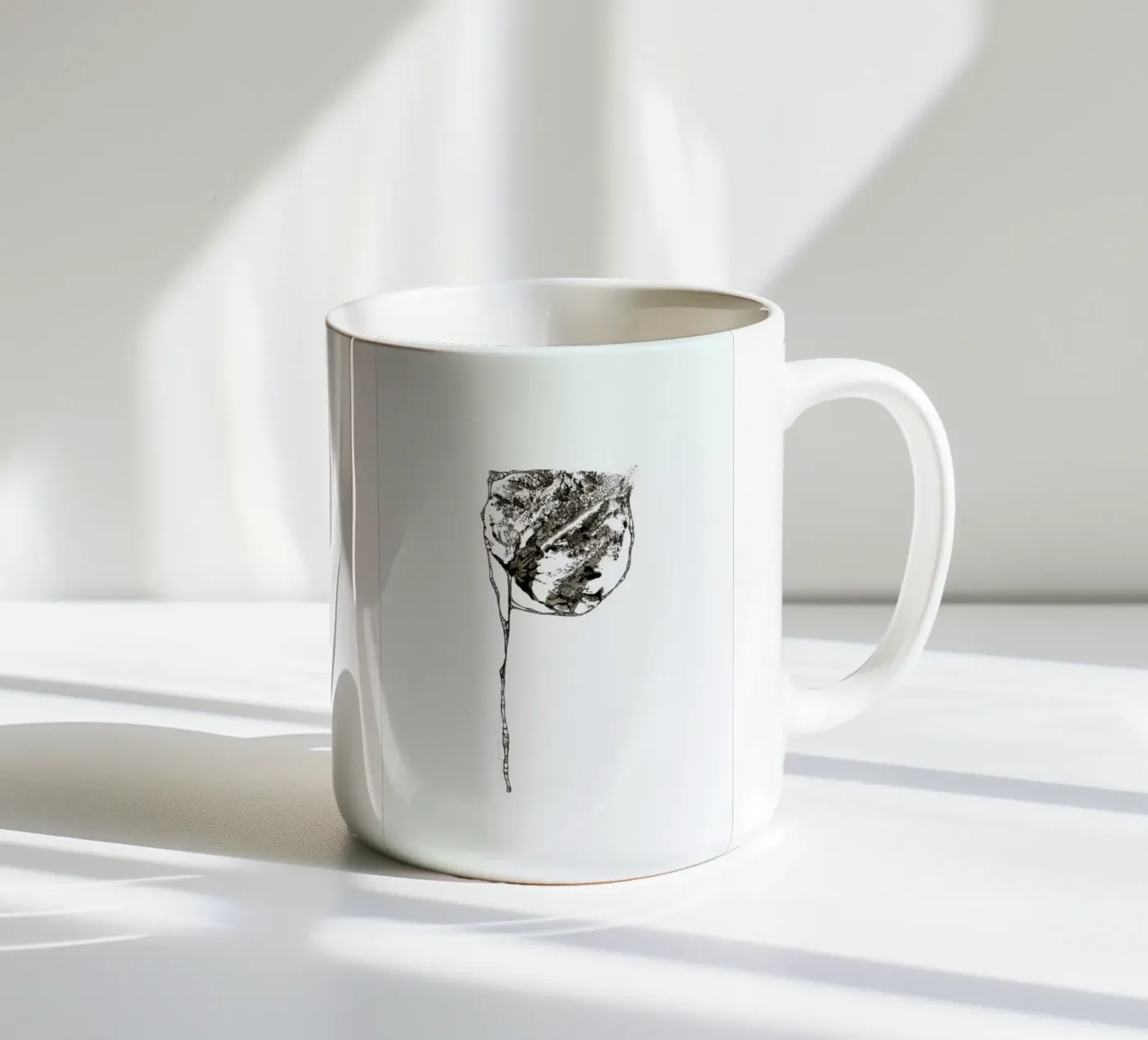 P ceramic mug by Marina Guiu