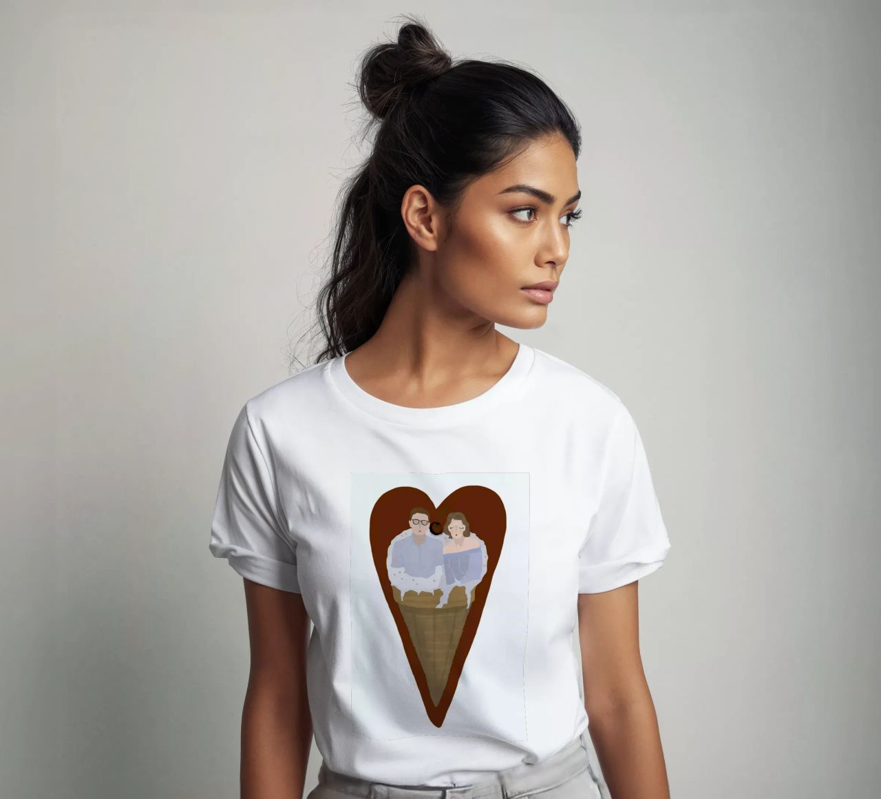 Two Scoops Are Better t-shirt da Amalia Restrepo