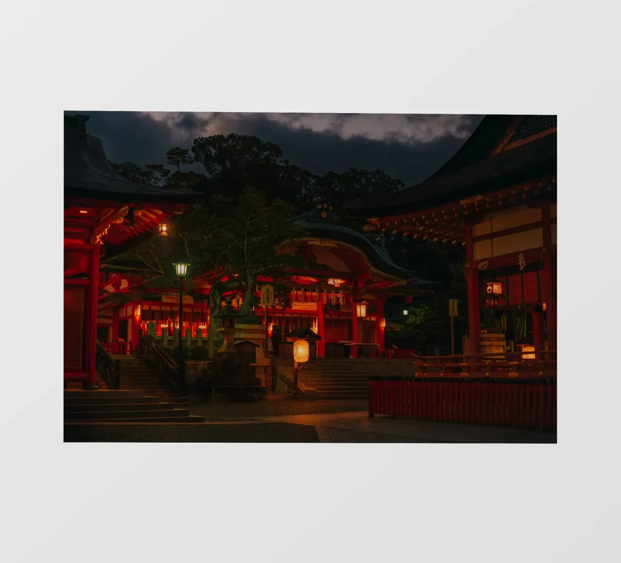 Tempio di Kyoto di notte telo in pvc da Marcel Bisig