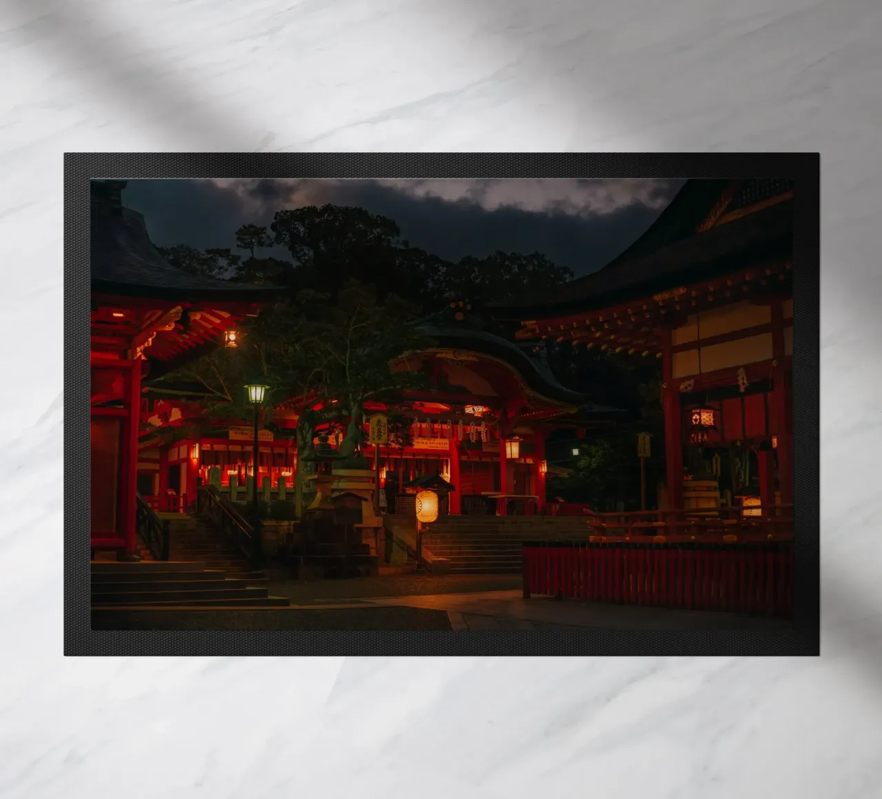 Tempio di Kyoto di notte zerbino da Marcel Bisig