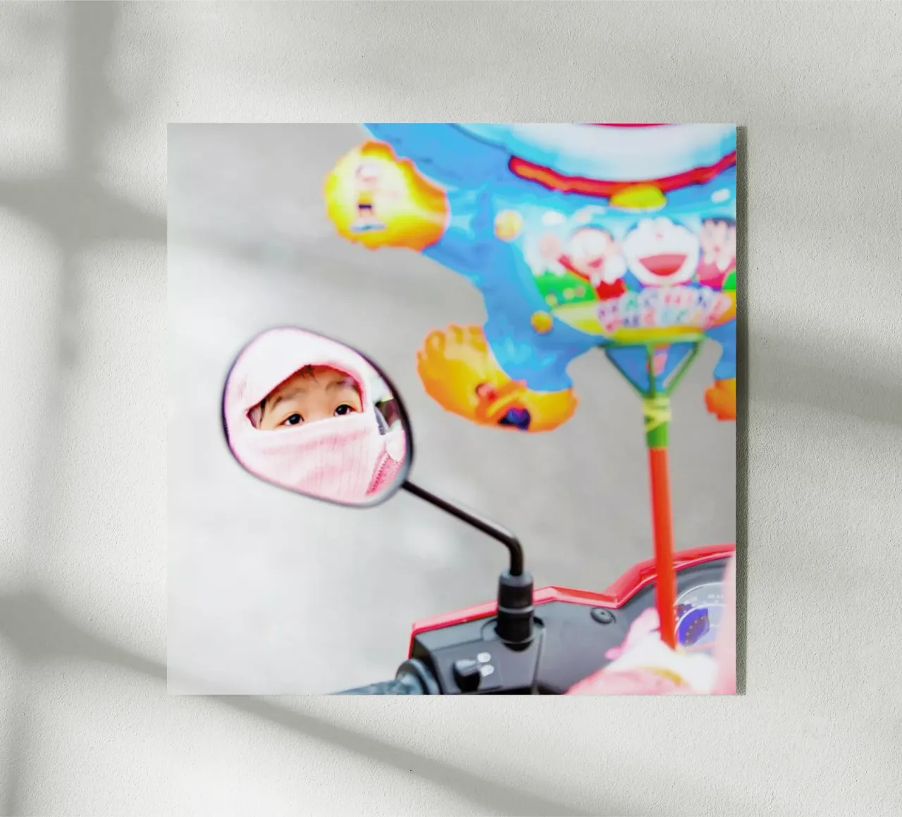 Dalat Reflects plexiglass da Charlotte Curd