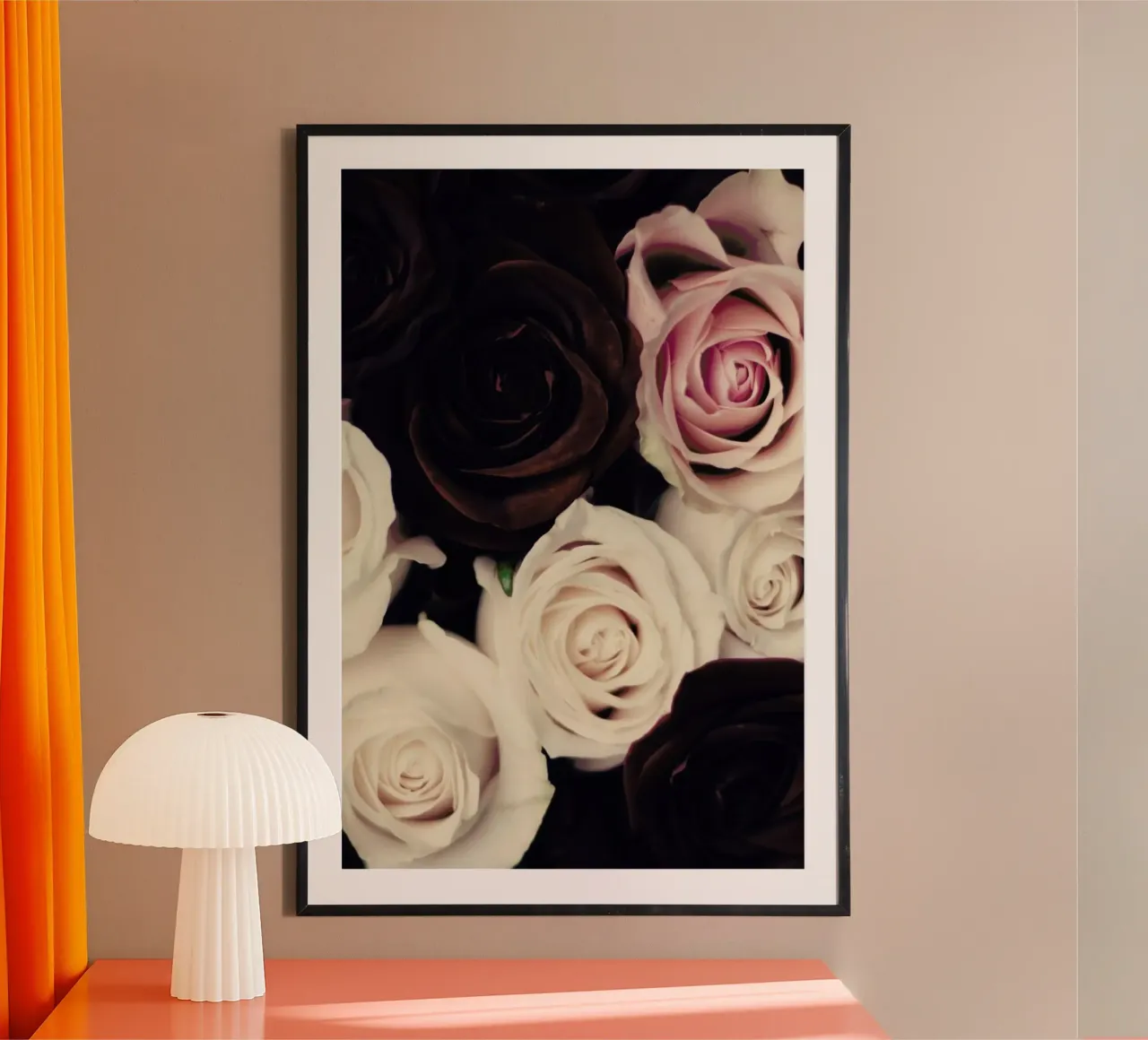 Rose Bouquet poster con telaio in alluminio da Ingrid Beddoes