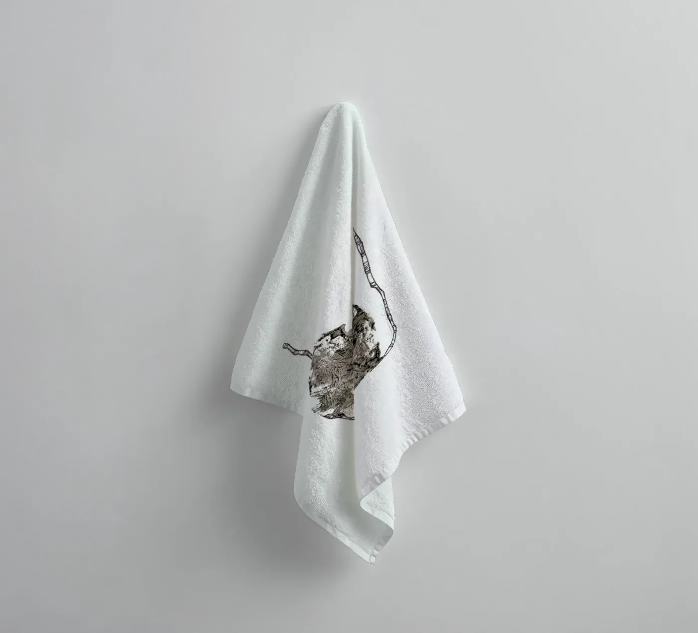 U towel by Marina Guiu
