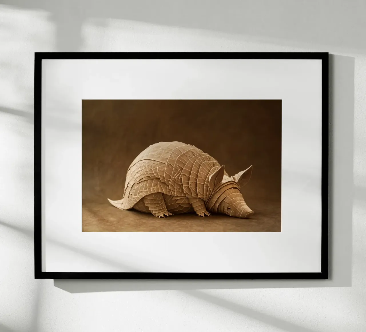 Tatou en origami complexe dans des tons neutres hahnemühle de Lisa Artifexia