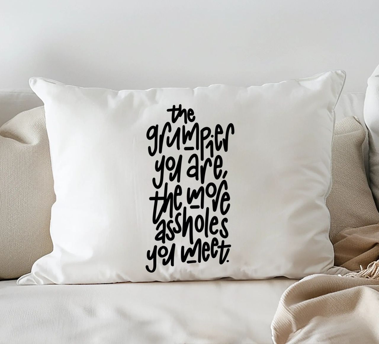 Grumpy cuscino da LIMITED EDITION LETTERS