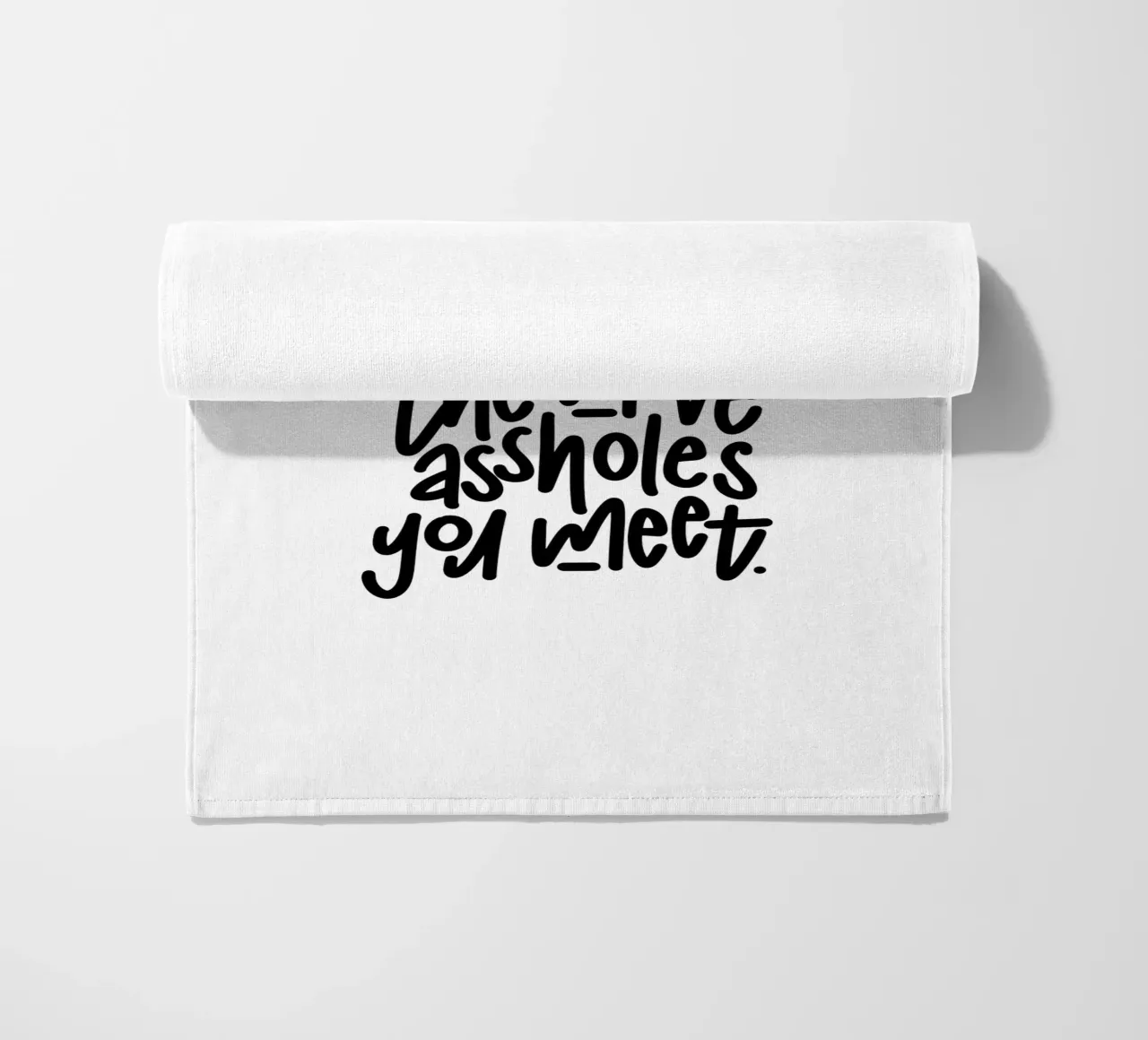 Grumpy Strandtuch von LIMITED EDITION LETTERS