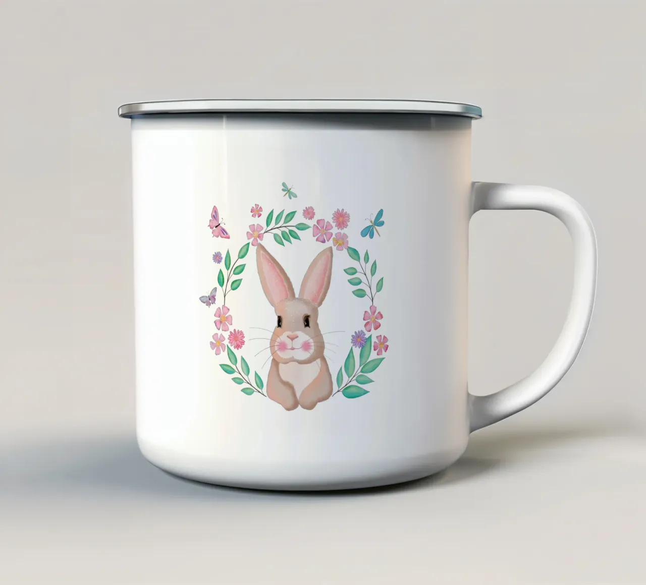 Bonito conejito en una corona de flores. No sólo para Pascua. taza de esmalte de CalliLetters