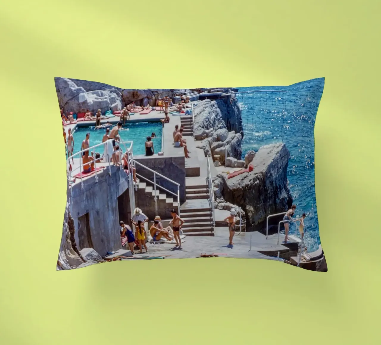 Amalfiküste, Italien Poster, italienische Wandkunst, la dolce vita Kissen von TheTravelClub