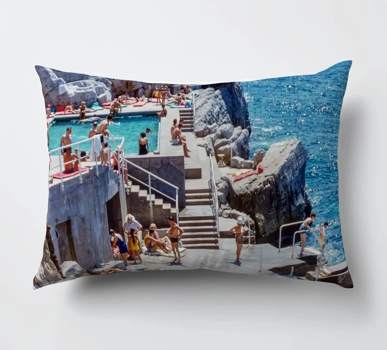 Amalfiküste, Italien Poster, italienische Wandkunst, la dolce vita Kissen von TheTravelClub