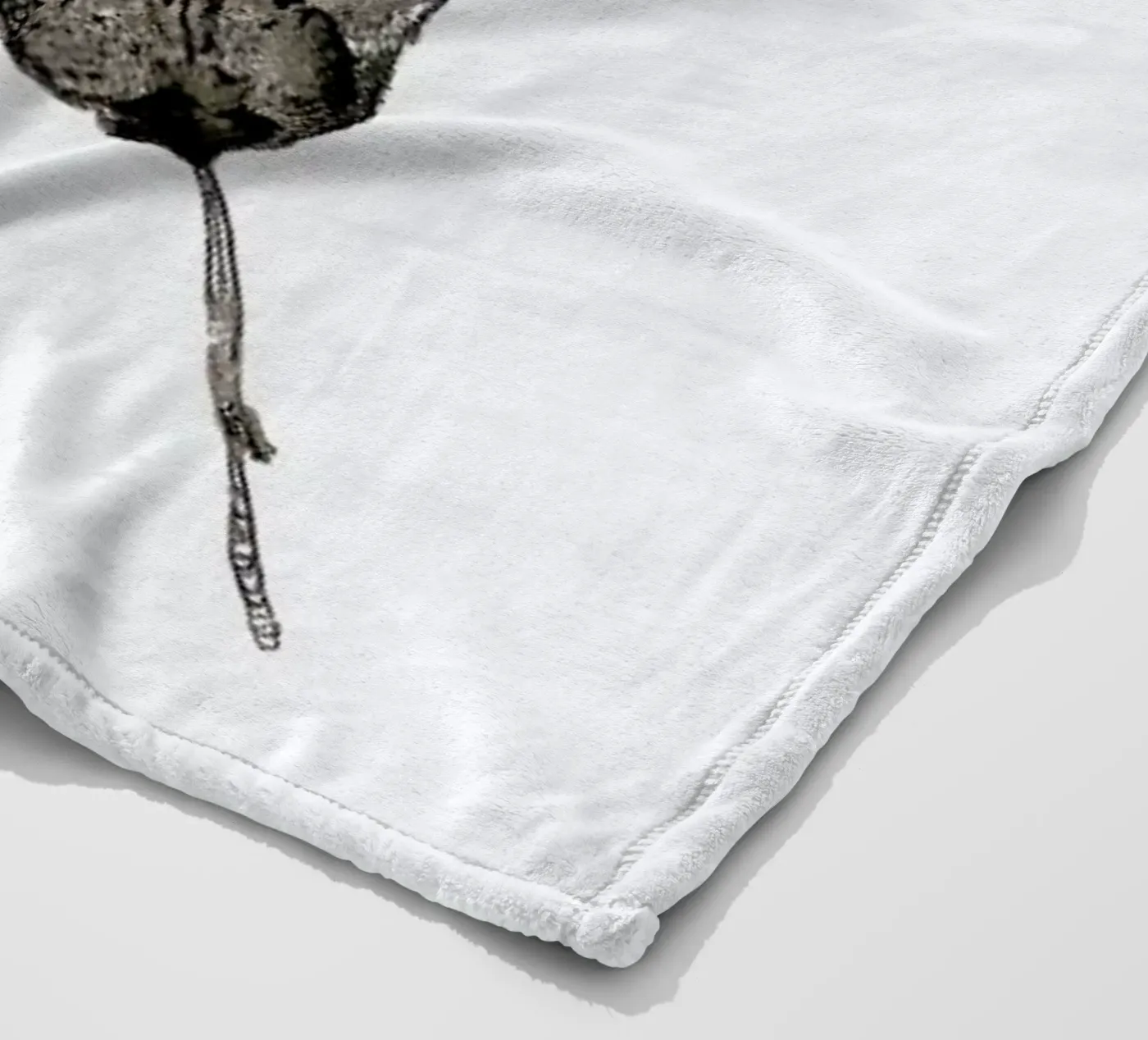 X fleece blanket by Marina Guiu