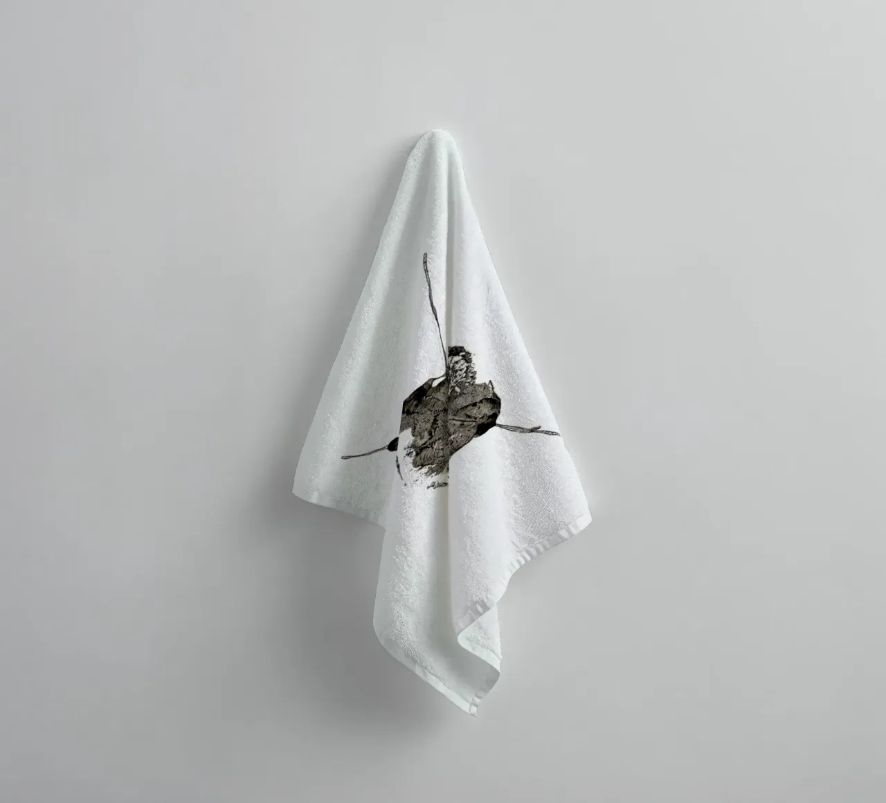 X towel by Marina Guiu