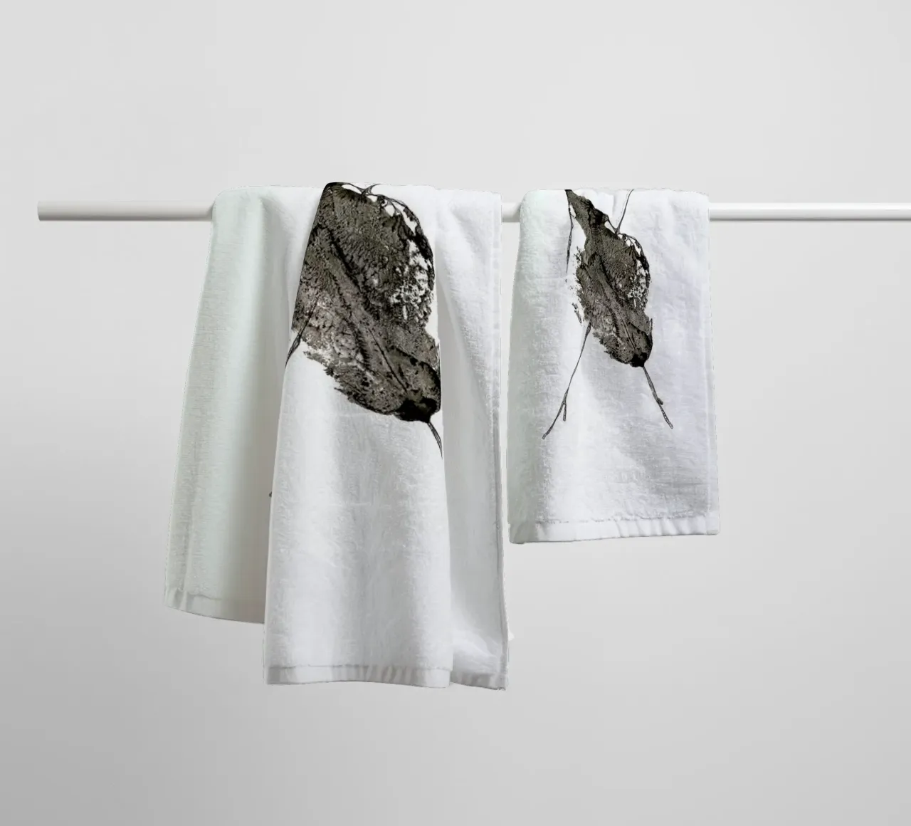 X towel by Marina Guiu