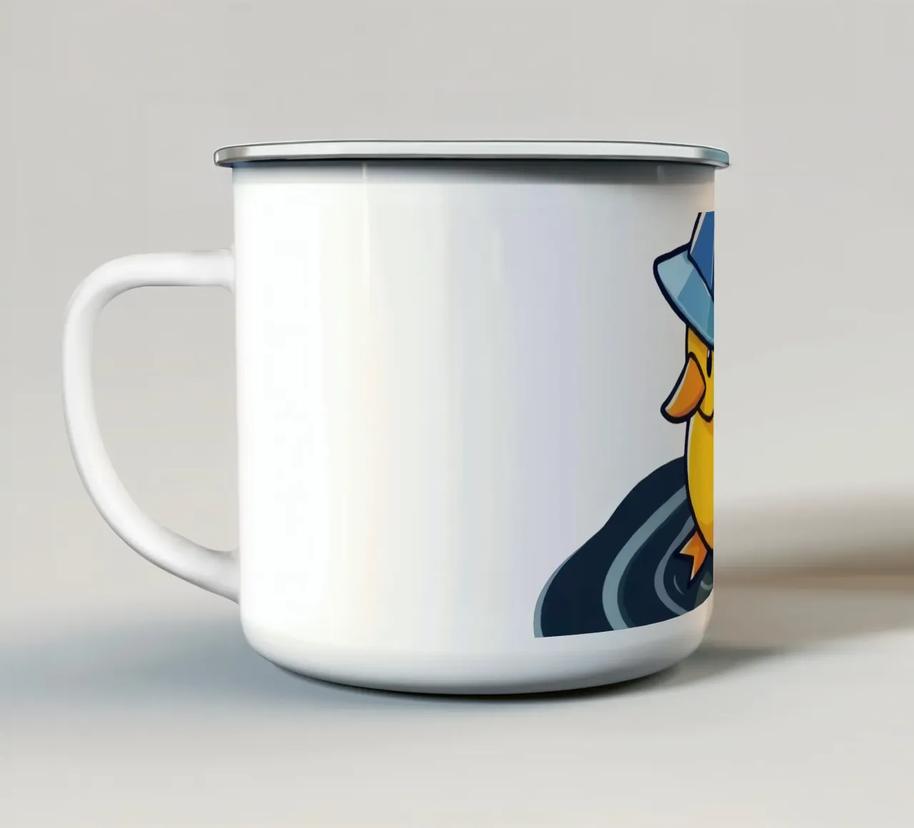 Anatra colorata con cappello blu galleggia nell'acqua increspata tazza in smalto da DesignDoodle