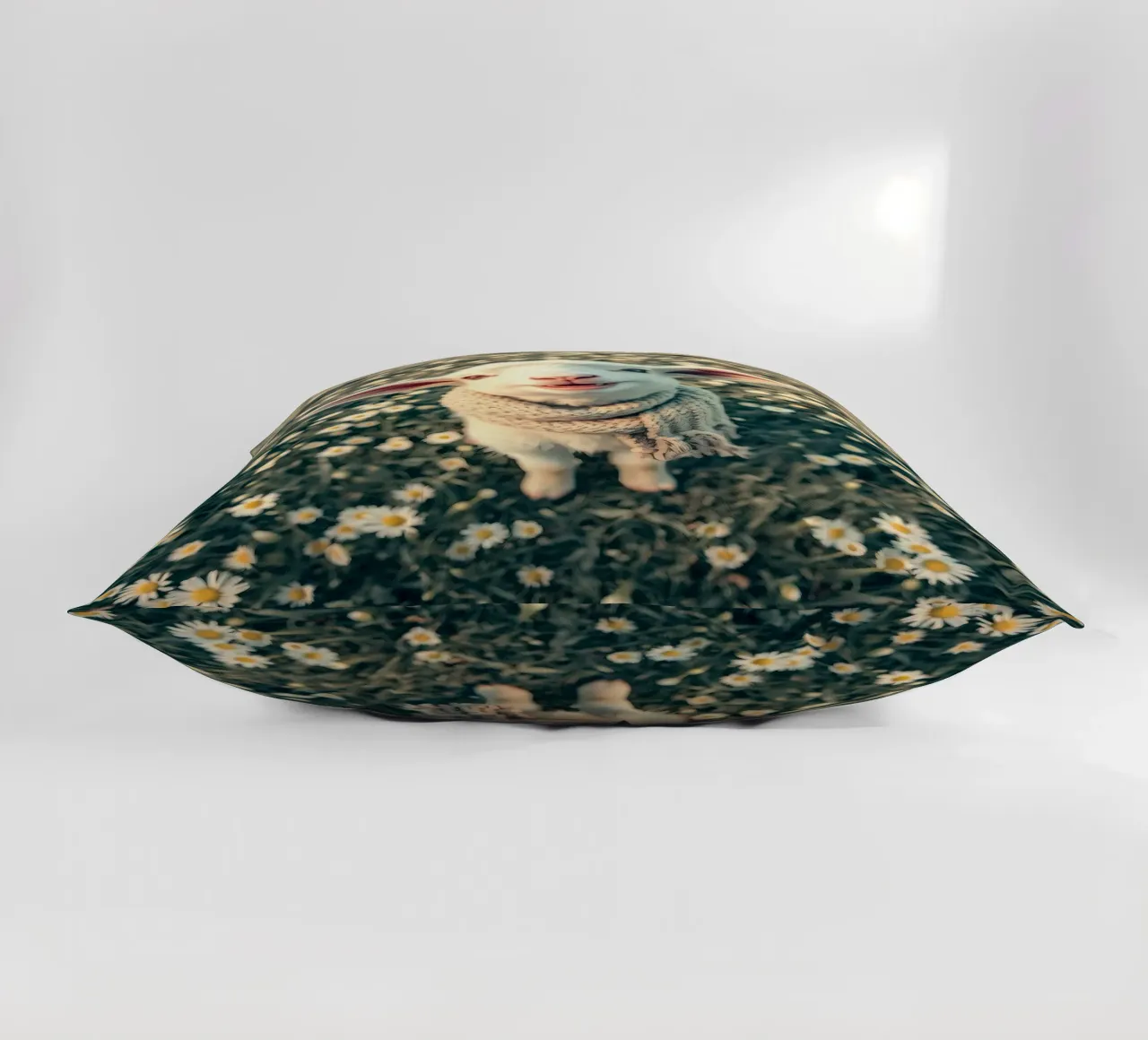 Agnello felice con sciarpa in piedi tra margherite in fiore cuscino da DesignDoodle