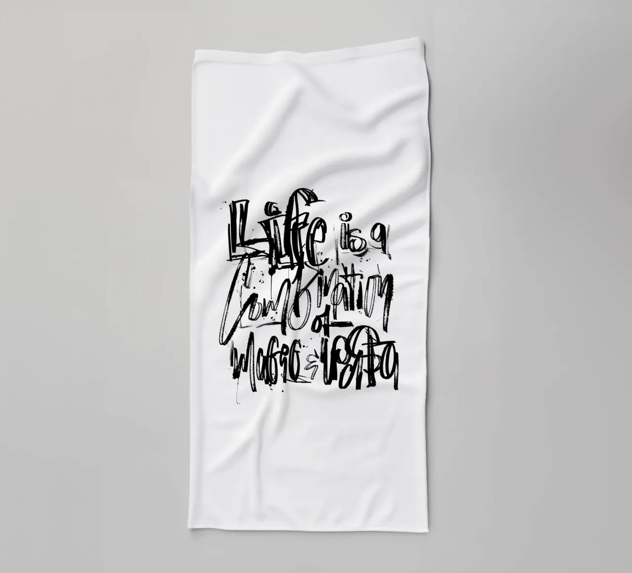 Life is... serviette de bain de LIMITED EDITION LETTERS
