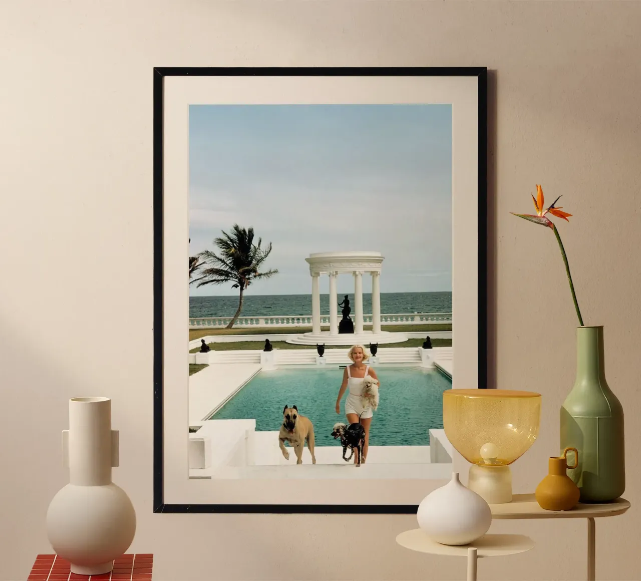 Slim Aarons Poster d'epoca, poster retrò, stampa di viaggio poster con telaio in plastica da TheTravelClub