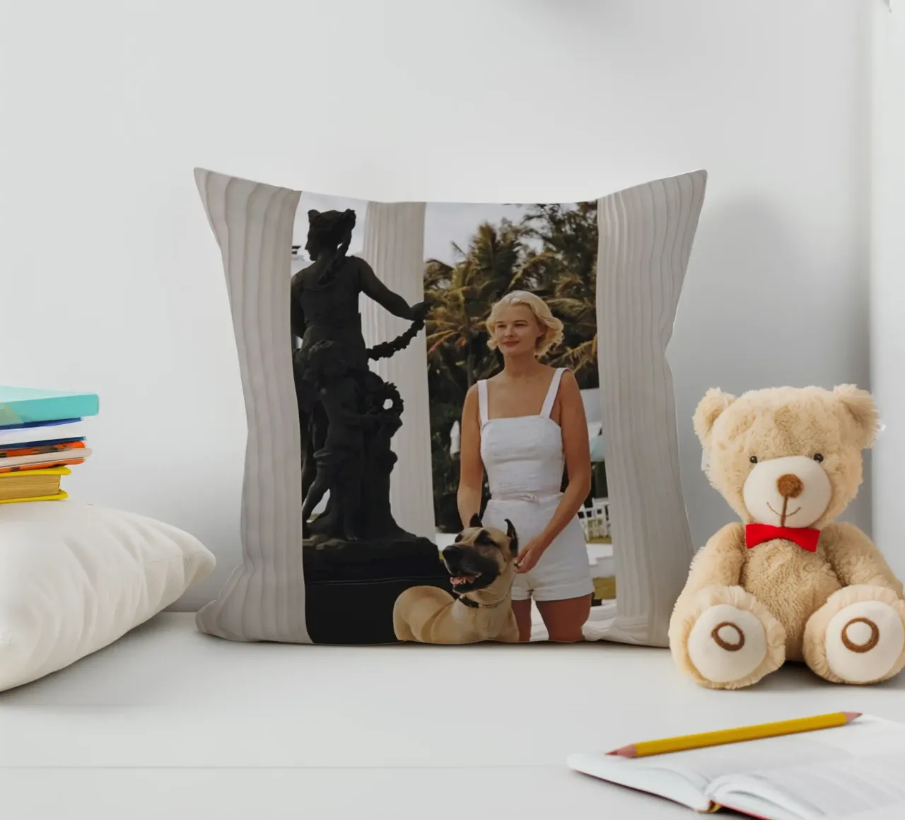 Poster retrò di Slim Aarons, stampa di Slim Aarons, stampa d'epoca cuscino da TheTravelClub