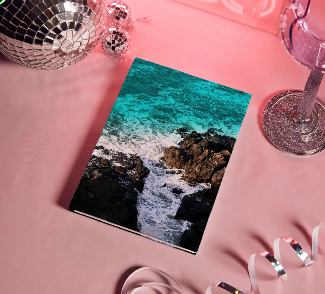 FAA210 notebook by Thierry vobmann photography