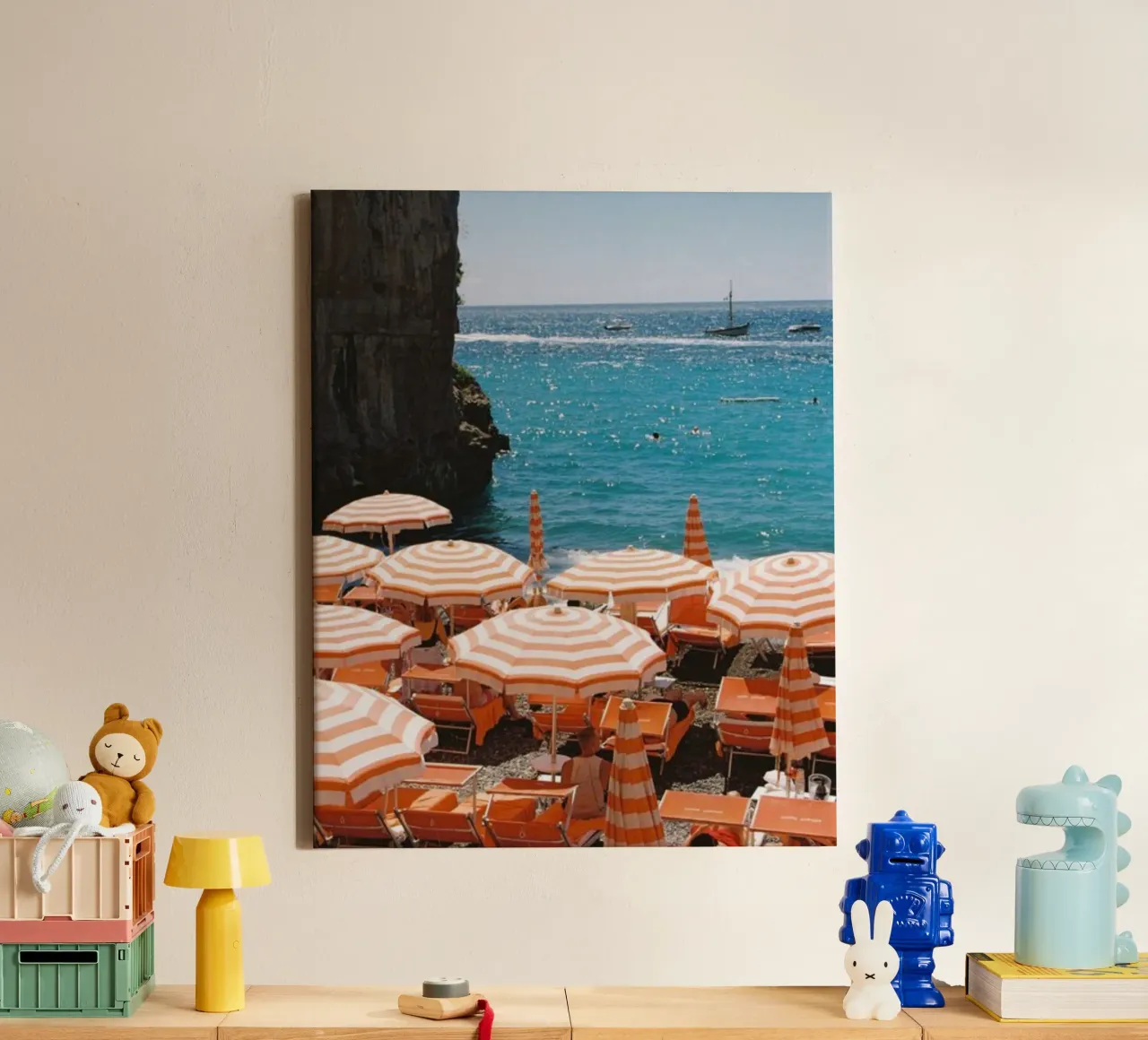 Italian Beach Poster, Italy Print, Italian Umbrella Poster tela con Cornice a cassetta da TheTravelClub