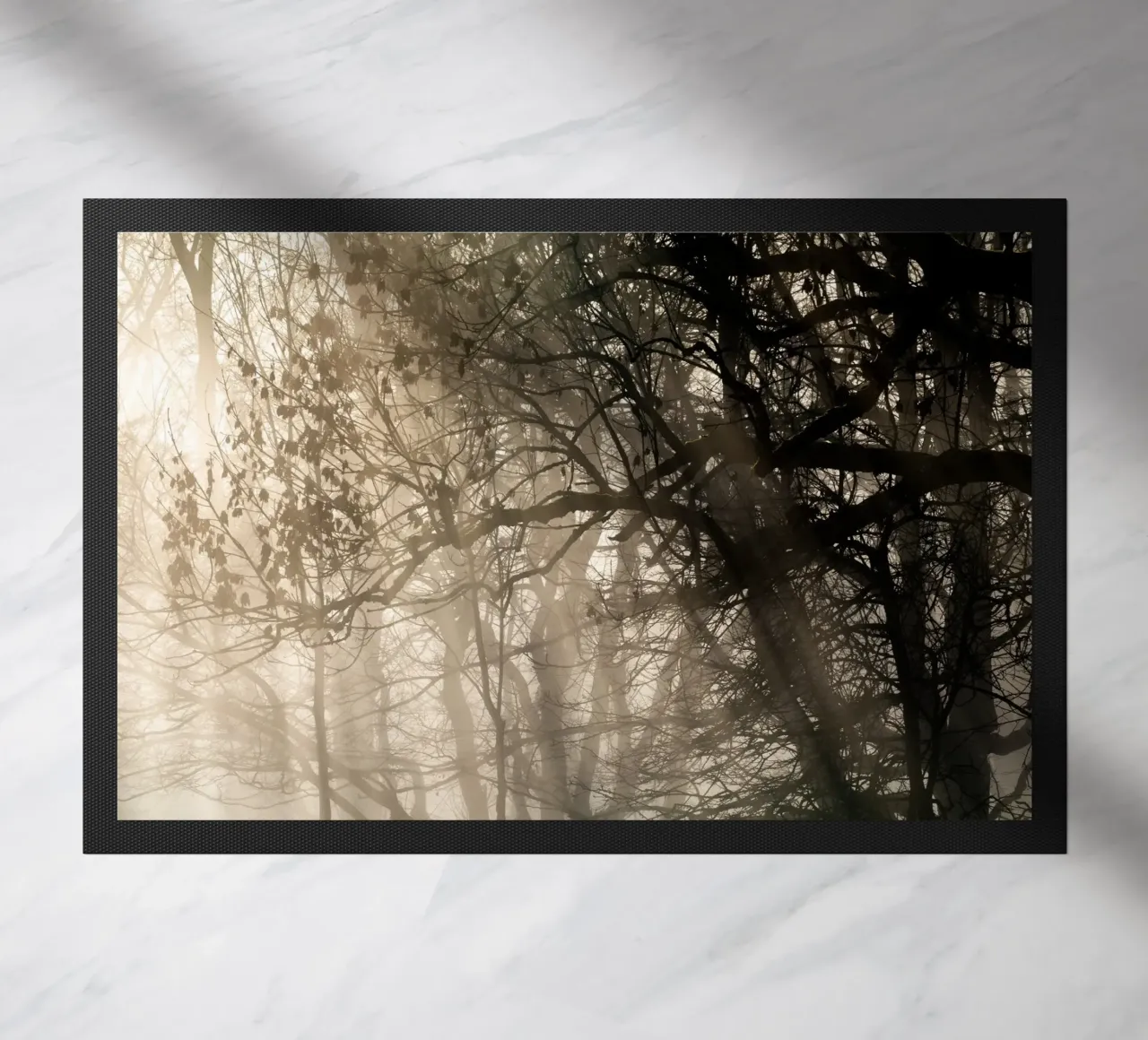 An image of a beautiful tree in the fog in the forest Fußmatte von anderm