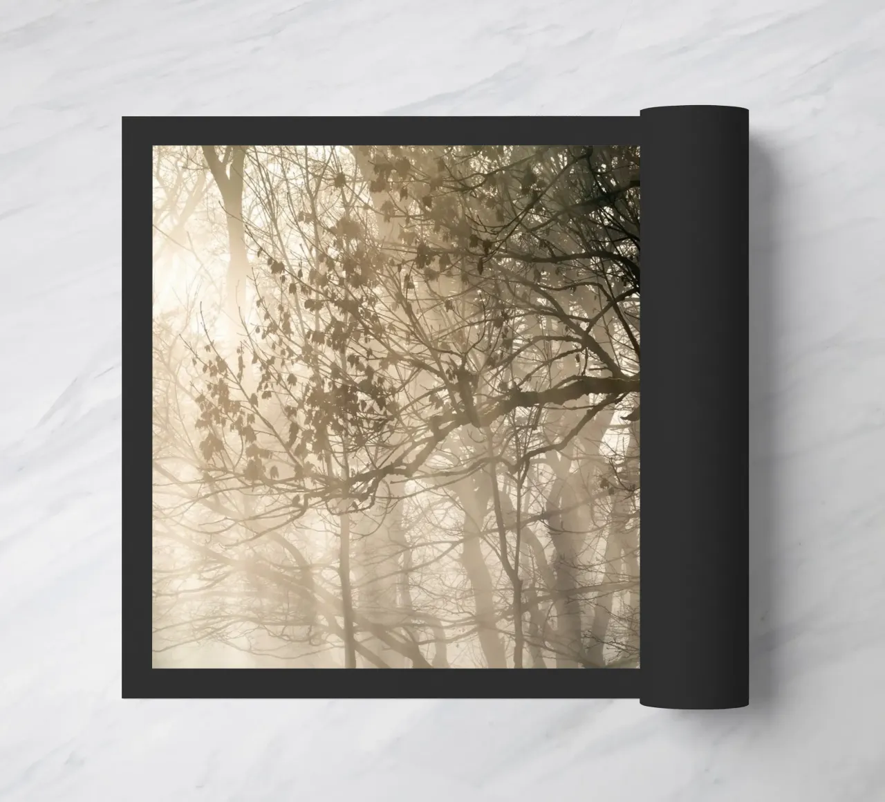 An image of a beautiful tree in the fog in the forest Fußmatte von anderm