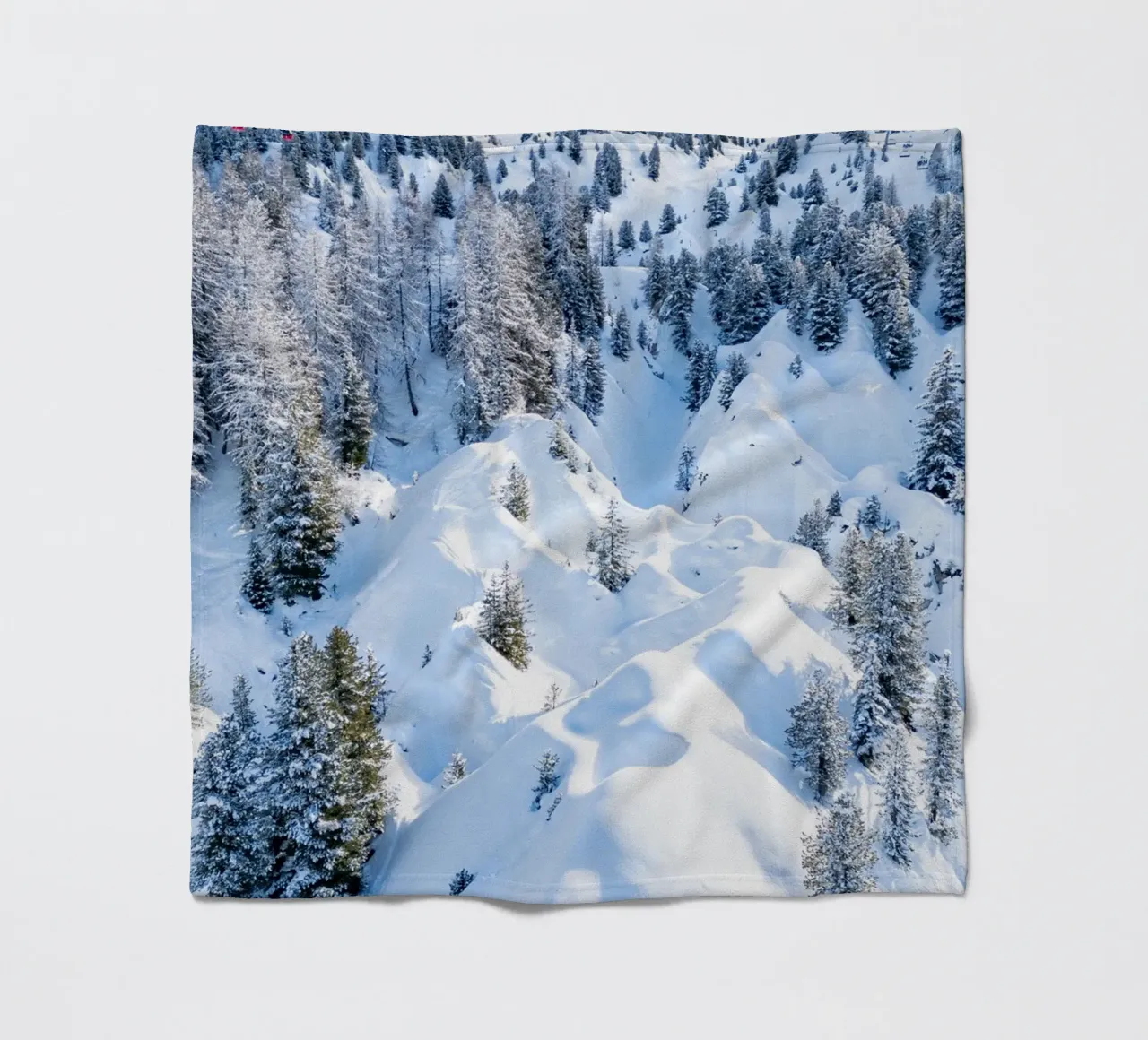 Aerial view of Skiing area of Paradiski, La Plagne, France A coperta in pile da anderm