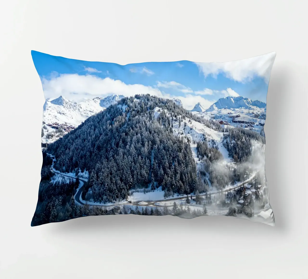 Aerial view of Skiing area of Paradiski, La Plagne, France A cuscino da anderm