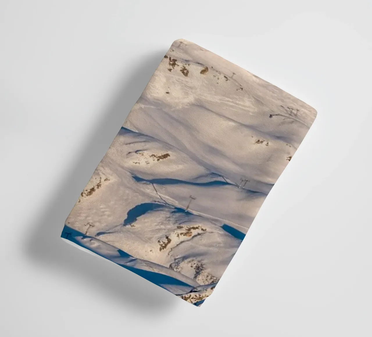 Aerial view of Skiing area of Paradiski, La Plagne, France A asciugamano da bagno da anderm