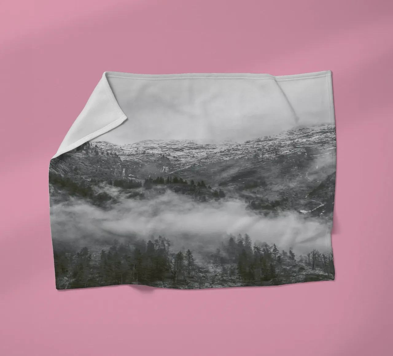 Moody Clouds 2 coperta in pile da Nur Mut