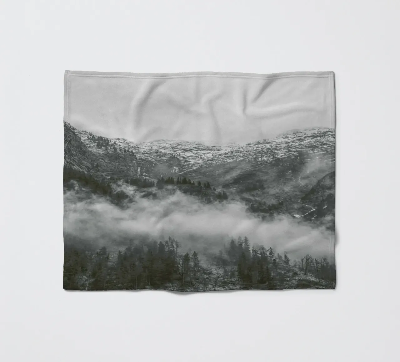 Moody Clouds 2 coperta in pile da Nur Mut