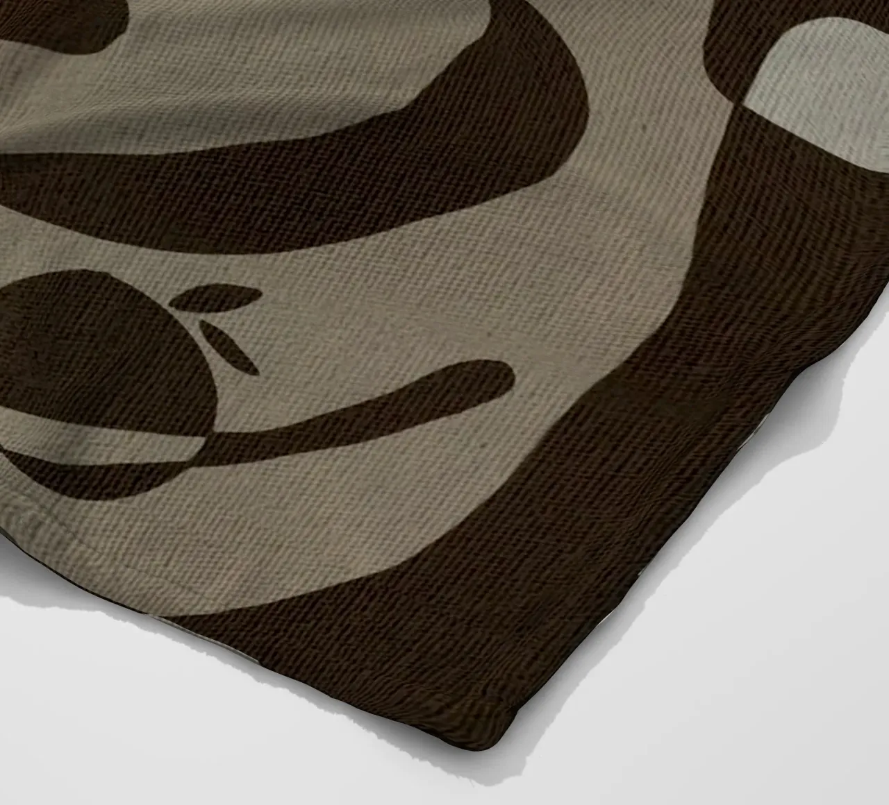 Soil and Spirit 2 coperta in pile da Shatha Al Dafai