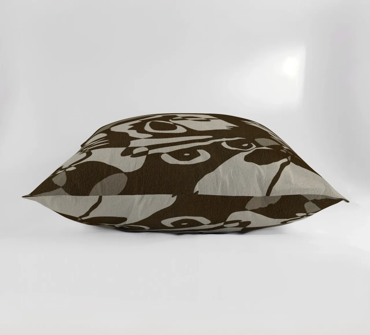 Subtle Ties 8 cuscino da Shatha Al Dafai