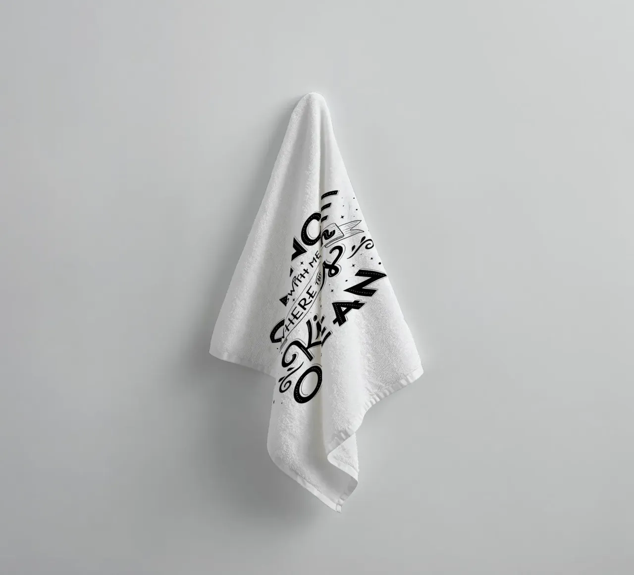 Balla con me dove il sole bacia l'oceano. Liebe. asciugamano da bagno da CalliLetters