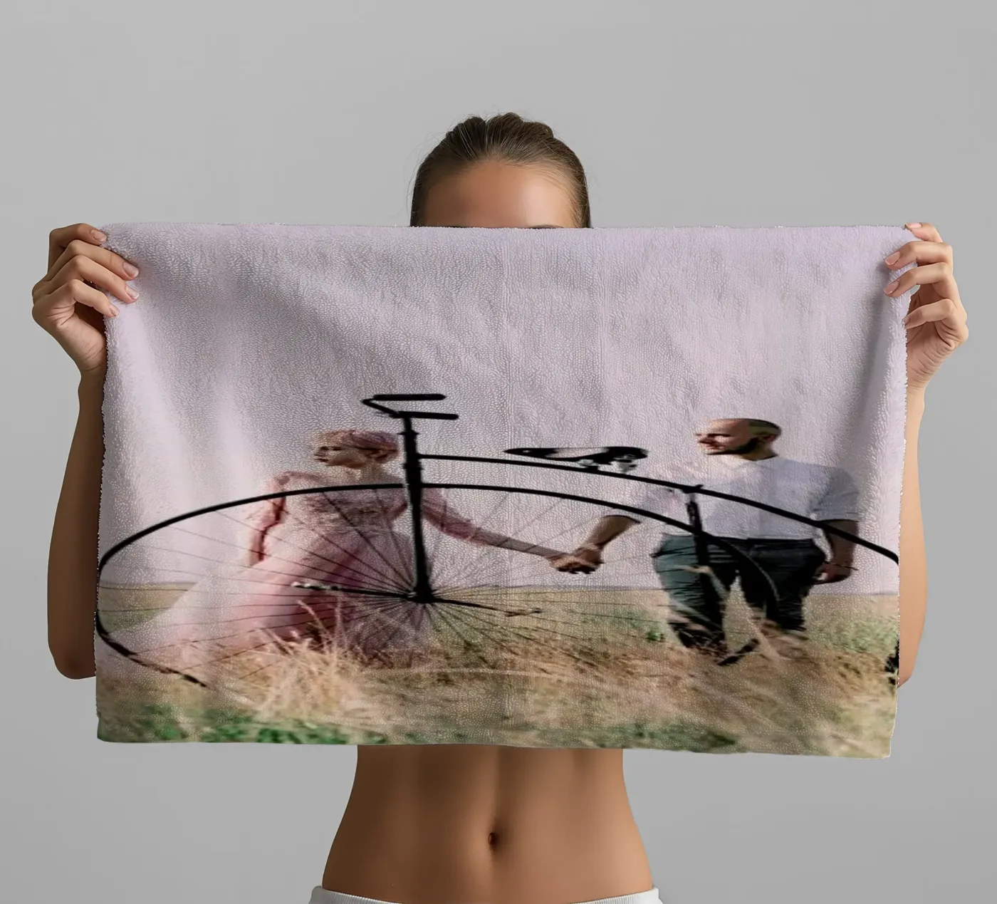 Alone Handtuch von Jovana Rikalo