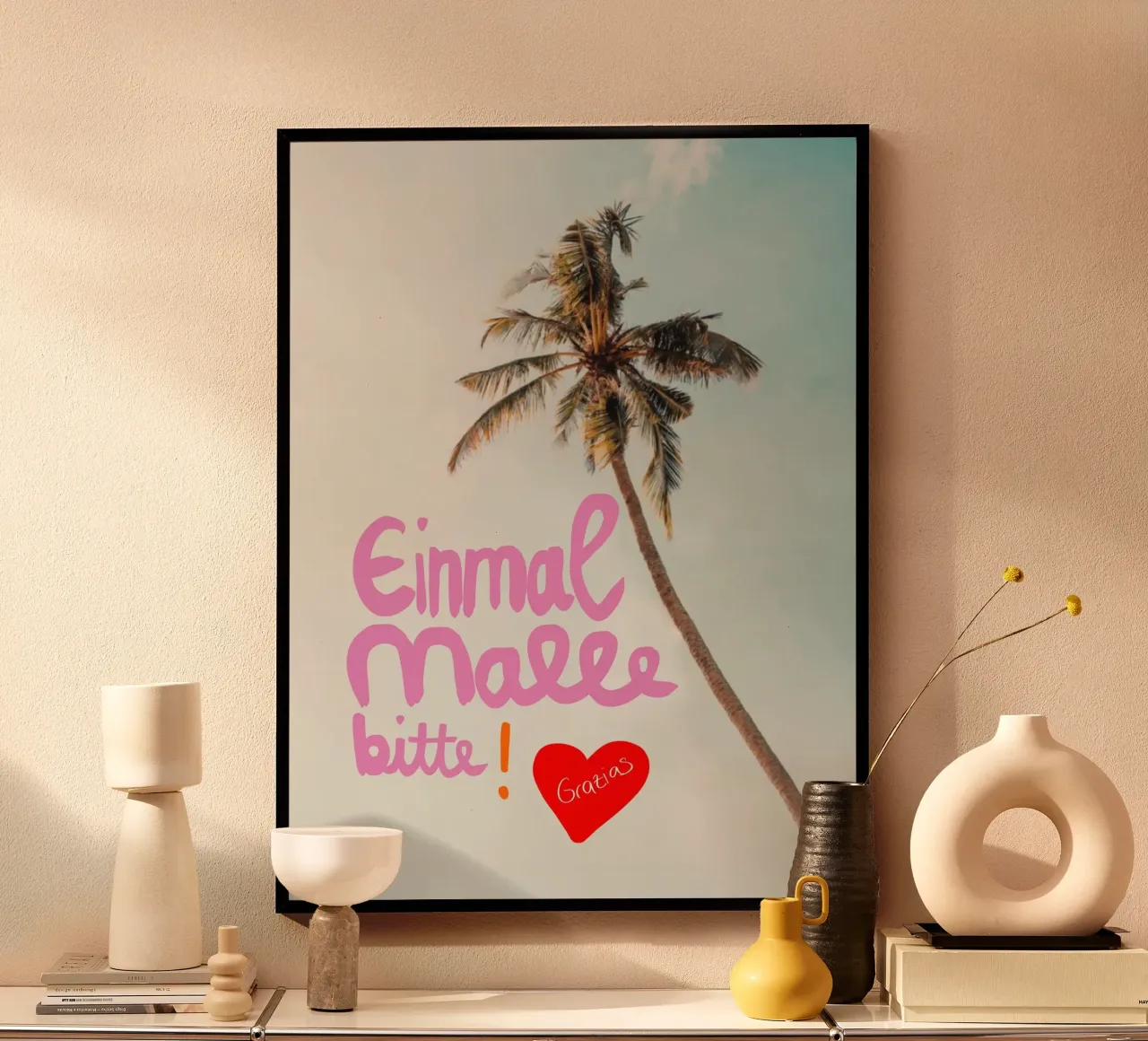 Einmal Malle bitte! poster con telaio in legno da Hej Ibiza by Ute Arnold