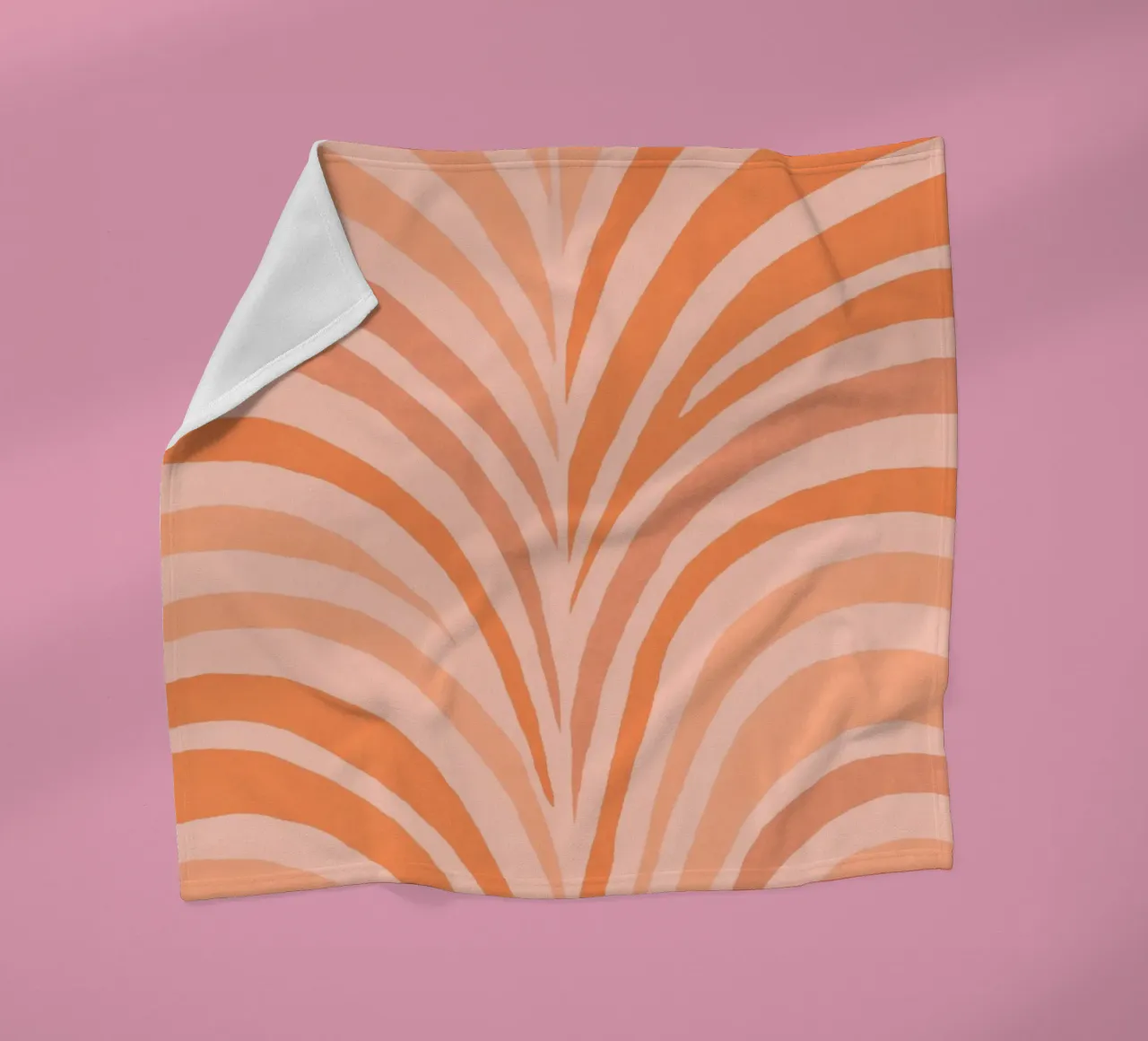 Forme di fiocco Boho Mandarino caldo coperta in pile da Andrea Haase Modern Home
